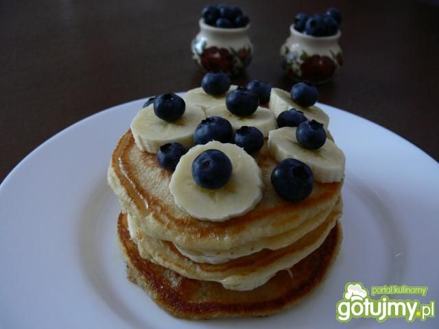 Maślankowe pancakes z syropem klonowym