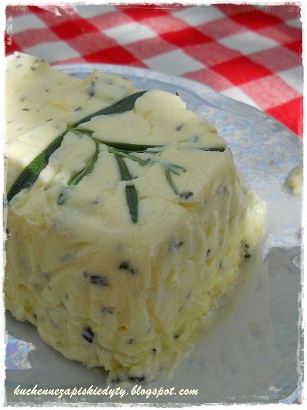 Masło czosnkowo-rozmarynowe Masło czosnkowo-rozmarynowe