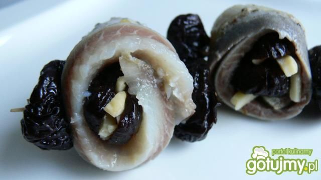 Matiasy z suszoną śliwką