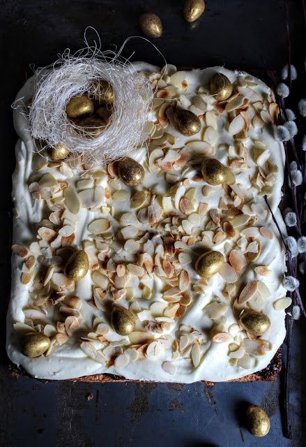 Mazurek cytrynowy z kremem z białej czekolady