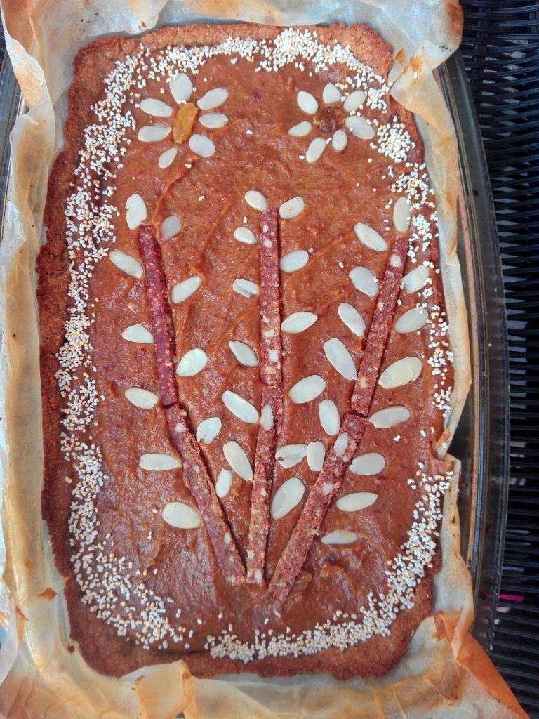 Mazurek żytni ze zdrową masą kajmakową Mazurek żytni ze zdrową masą kajmakową