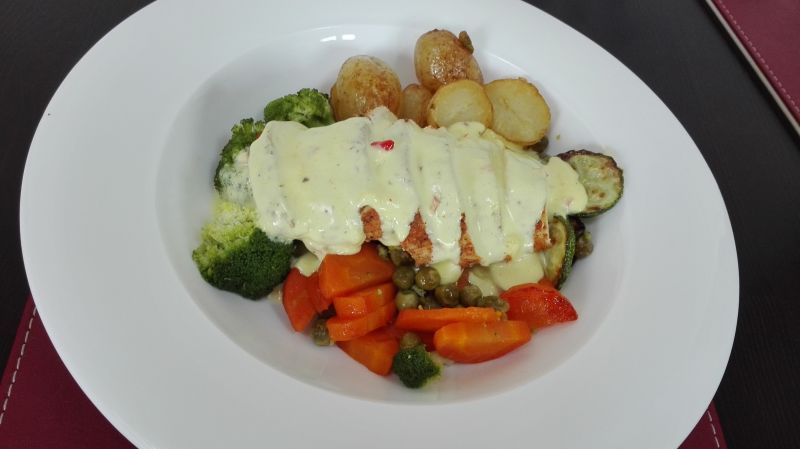 Medaliony z kurczaka z kremowym sosen chili Medaliony z kurczaka z kremowym sosen chili