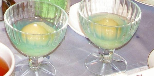 Meduza z morską wodą Meduza z morską wodą