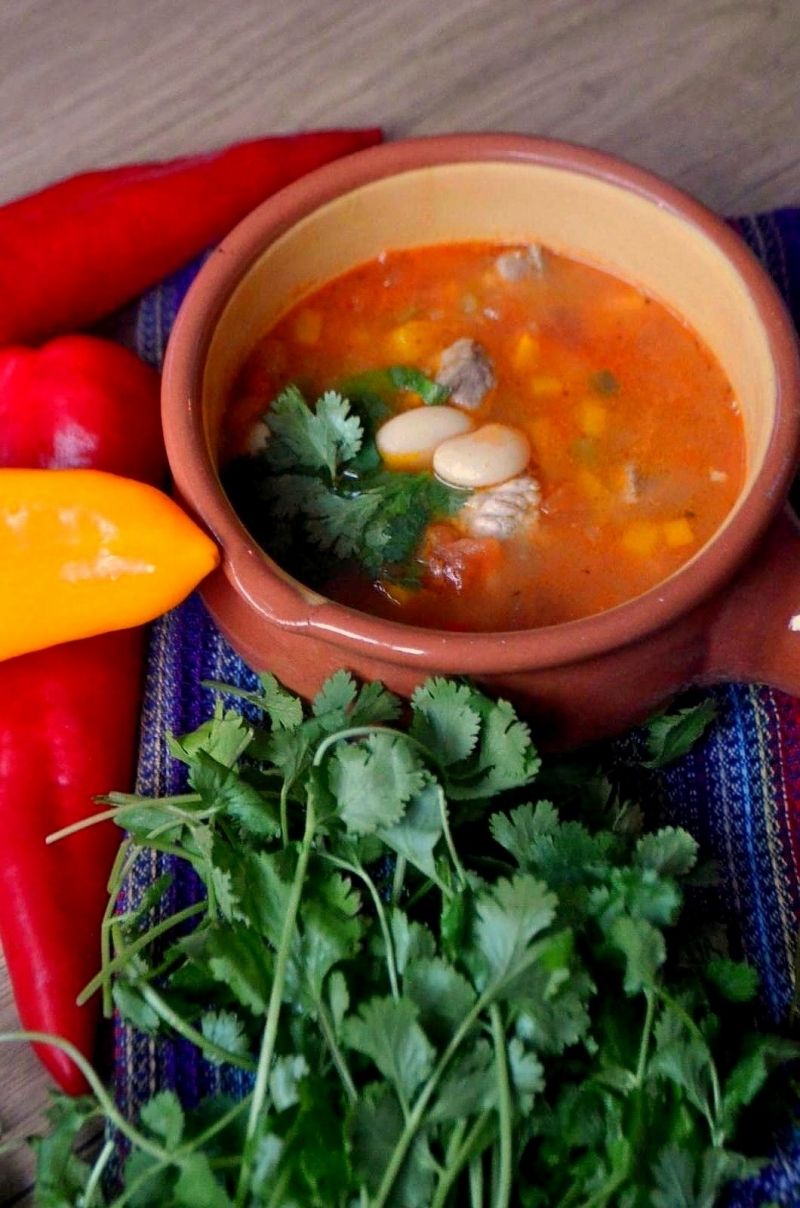 Meksykańska zupa fasolowa z wieprzowiną Meksykańska zupa fasolowa z wieprzowiną