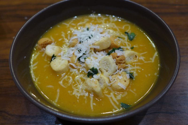 Meksykański krem z kukurydzy z nutką pikanterii 