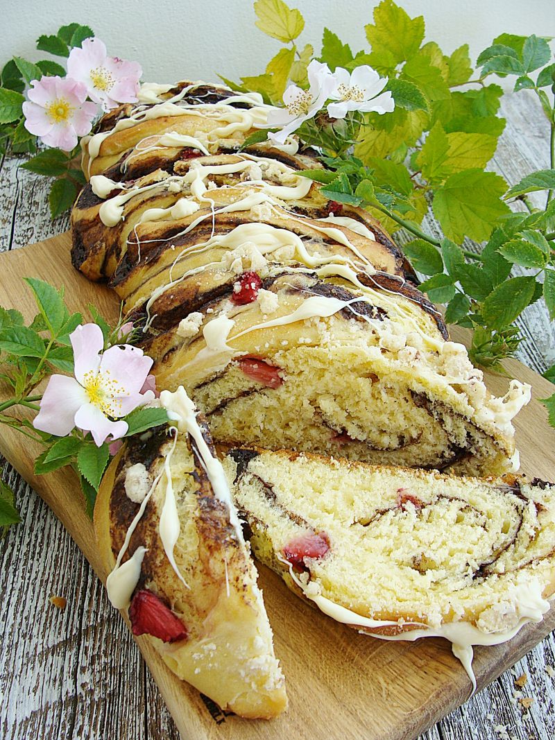 Meksykański warkocz z truskawkami