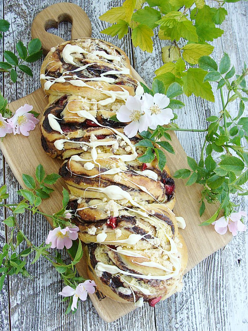 Meksykański warkocz z truskawkami