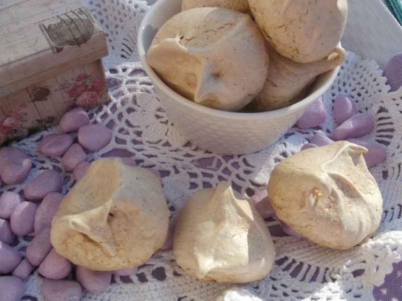 Merengi kawowe czyli bezy