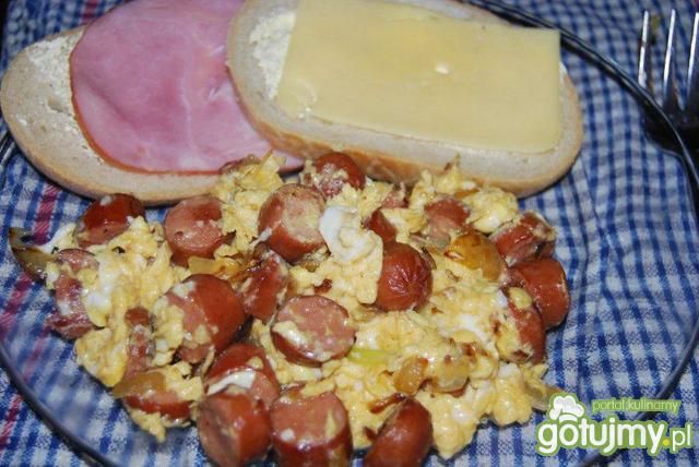 Męska jajecznica śniadaniowa
