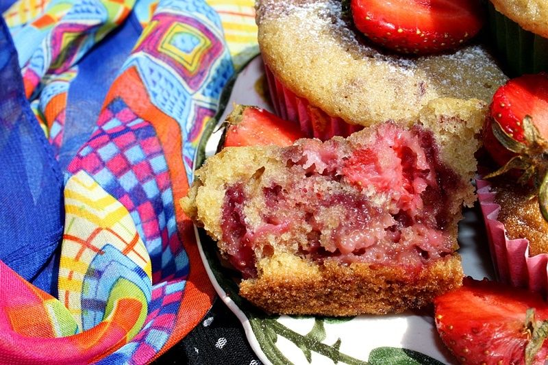 Mięciutkie babeczki z truskawkami