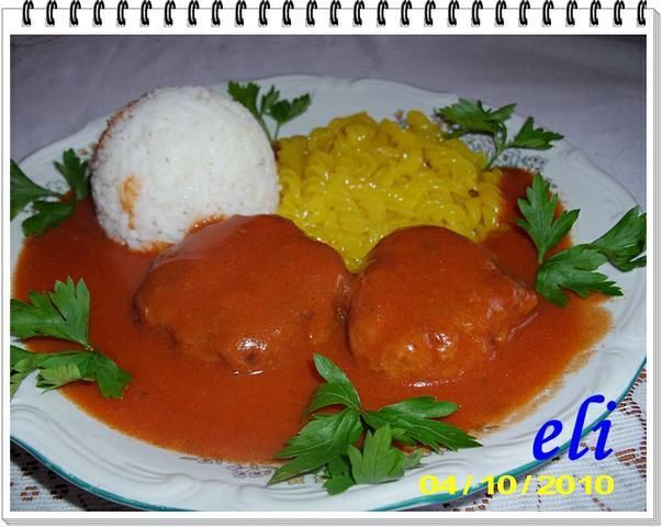 Mielone Eli w sosie pomidorowym