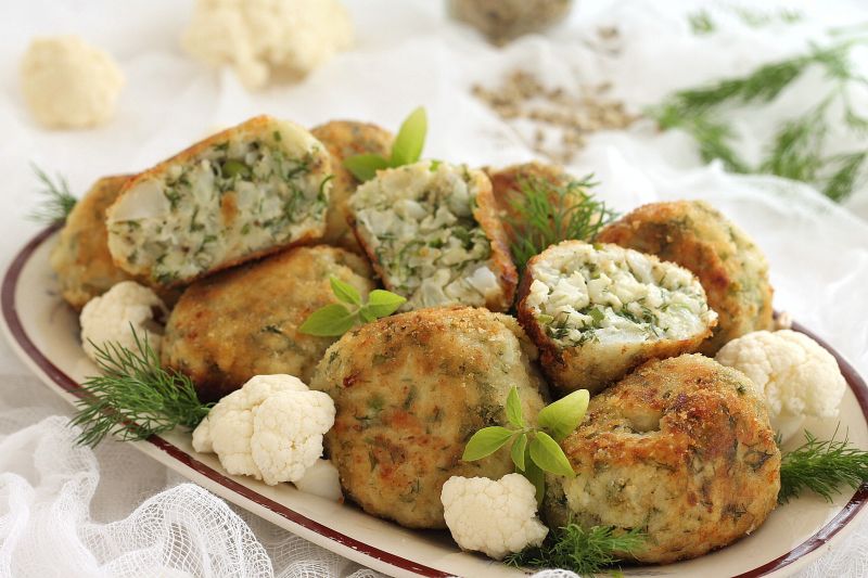 Mielone kalafiorowo koperkowe