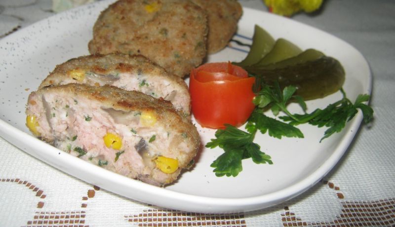 Mielone kotleciki z dodatkami Mielone kotleciki z dodatkami