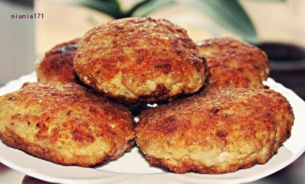 Mielone kotleciki z niespodzianką 