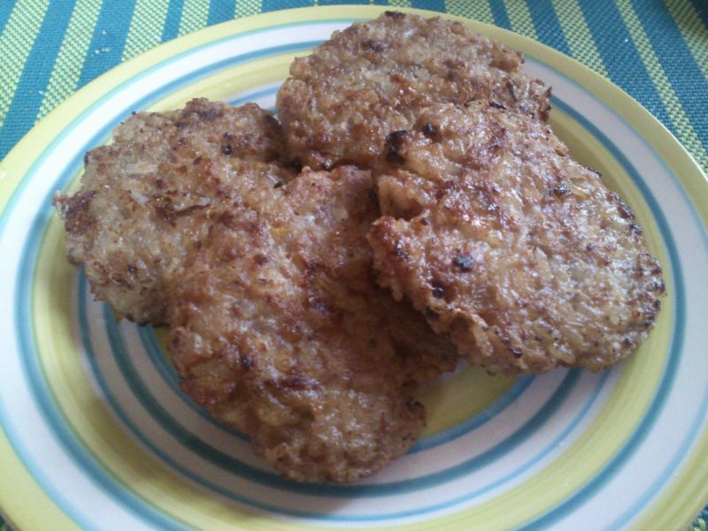 Mielone kotleciki z ryżem i cebulką cukrową Mielone kotleciki z ryżem i cebulką cukrową