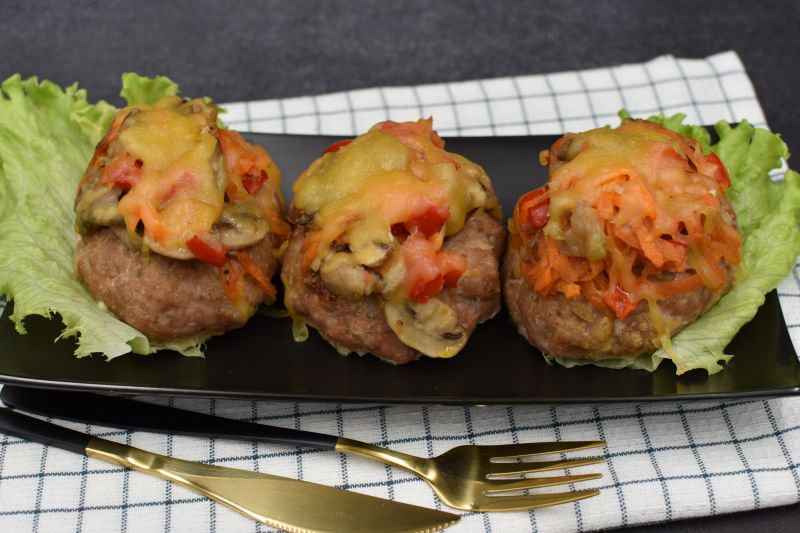 Mielone kotlety pod pierzynką