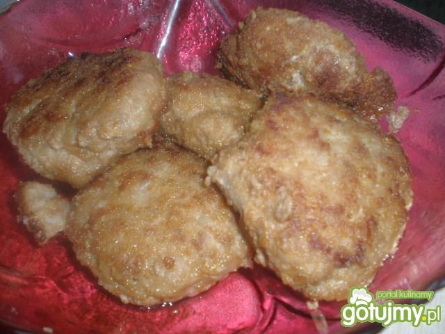 Mielone kotlety z wędzonym boczkiem  Mielone kotlety z wędzonym boczkiem