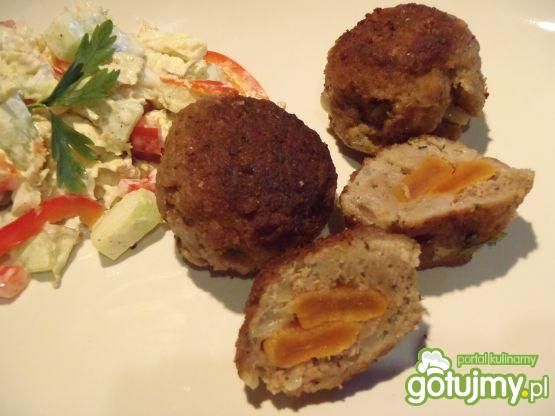 Mielone kuleczki z morelami Mielone kuleczki z morelami