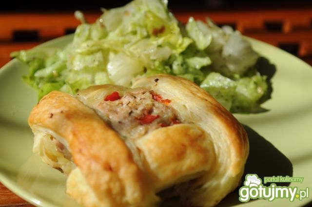 Mielone w cieście francuskim