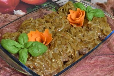 Mielone z cebulką w sosie myśliwskim