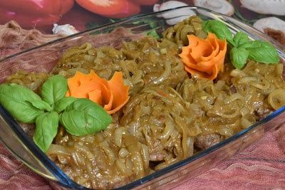 Mielone z cebulką w sosie myśliwskim