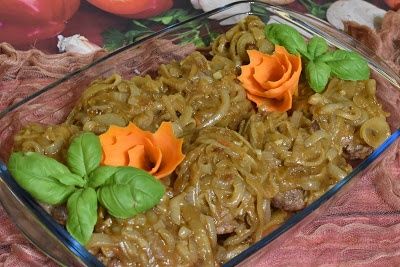 Mielone z cebulką w sosie myśliwskim