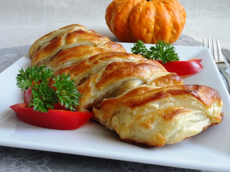 Mielone z dynią w cieście francuskim Mielone z dynią w cieście francuskim