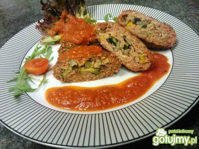 Mielone z farszem w sosie pomidorowym Mielone z farszem w sosie pomidorowym