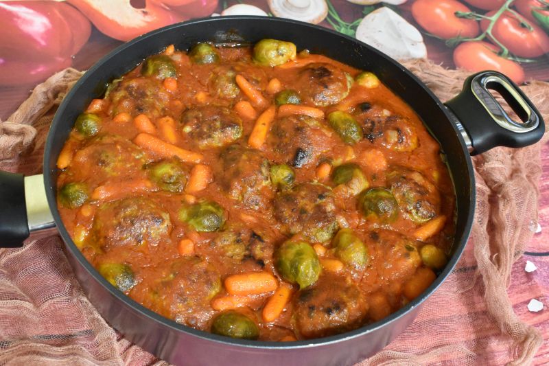 Mielone z marchewką i brukselką