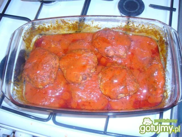 Mielone z pekińską w sosie pomidorowym Mielone z pekińską w sosie pomidorowym