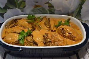 Mielone z warzywami w aromatycznym sosie Mielone z warzywami w aromatycznym sosie