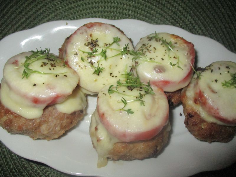 Mielone zapiekane z pomidorem i mozzarellą