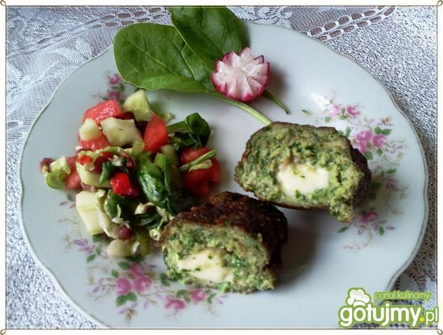 Mielone ze szpinakiem i mini mozzarellą 