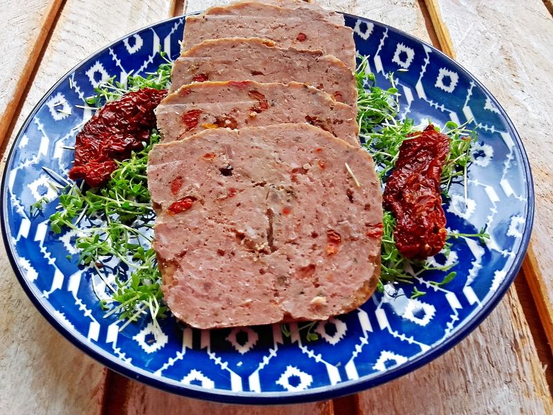 Mielonka z suszonymi pomidorami Mielonka z suszonymi pomidorami