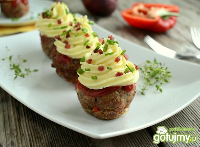 Mięsne babeczki z kremem ziemniaczanym Mięsne babeczki z kremem ziemniaczanym