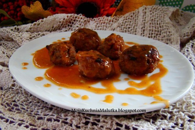 Mięsne kluki w sosie paprykowym 