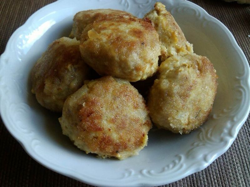 Mięsne kotleciki z kalafiorem  Mięsne kotleciki z kalafiorem