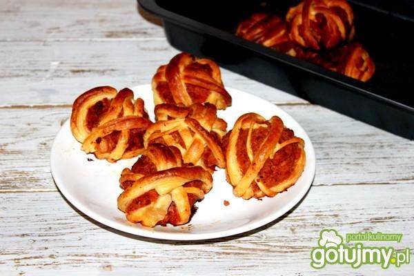 Mięsne kuleczki w kubraczkach  Mięsne kuleczki w kubraczkach