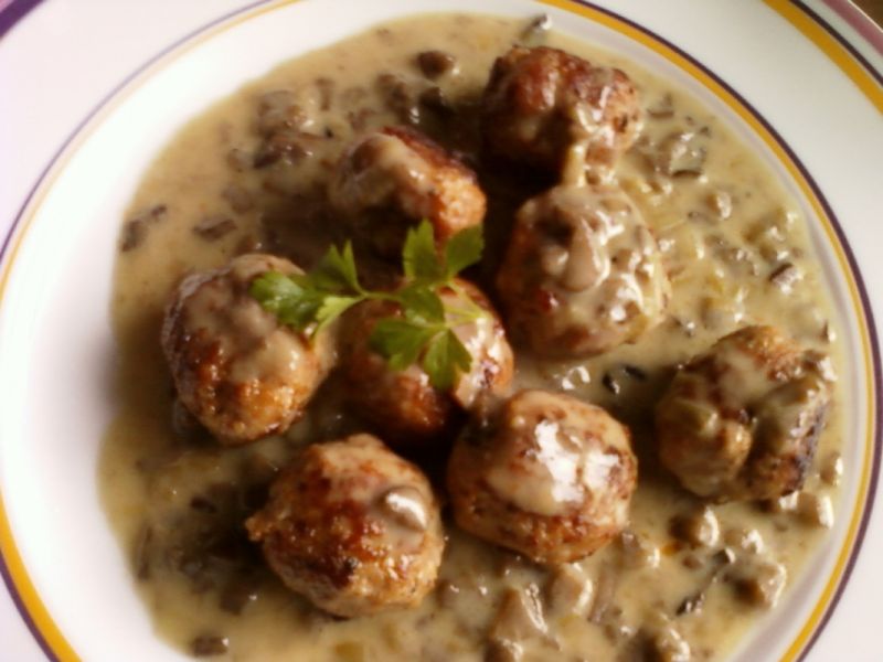 Mięsne kuleczki w sosie grzybowym