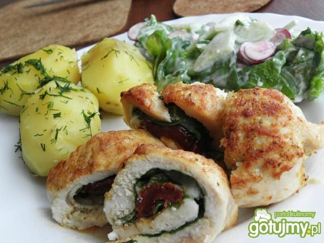 Mięsne roladki ze szpinakiem. Mięsne roladki ze szpinakiem.