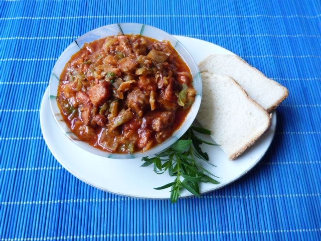 Mięso baranie duszone z kapustą