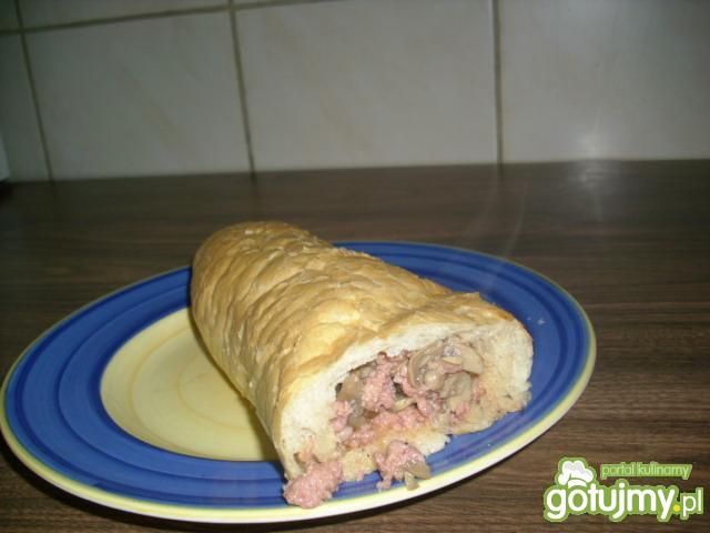 Mięso mielone w bułce Mięso mielone w bułce