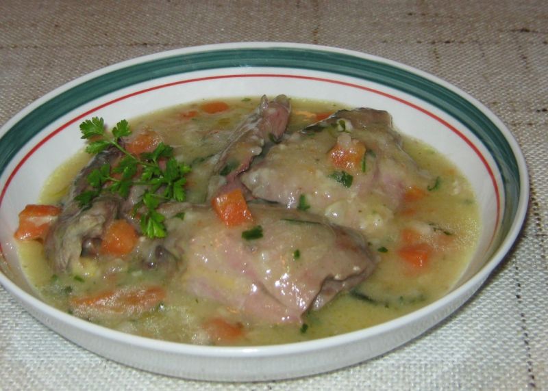 Mięso w sosie rosołowym