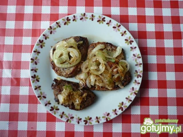 Mięso wieprzowe z cebulą