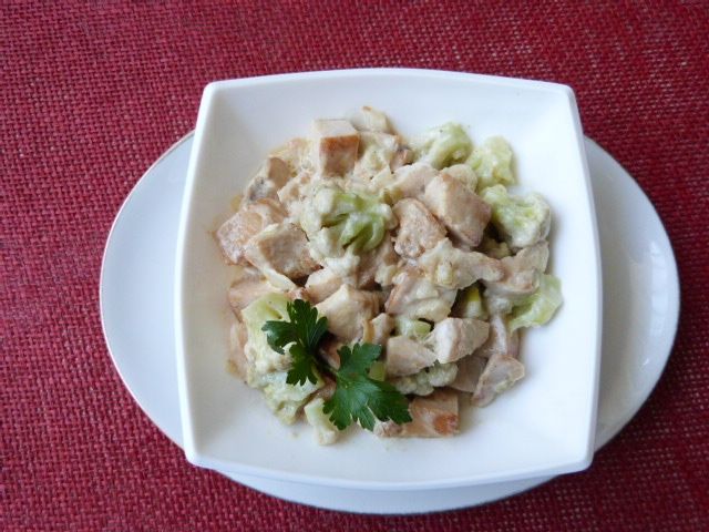 Mięso z kurczaka z kalafiorem