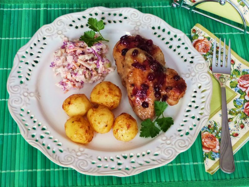 Mięso z kurczaka z żurawiną Mięso z kurczaka z żurawiną