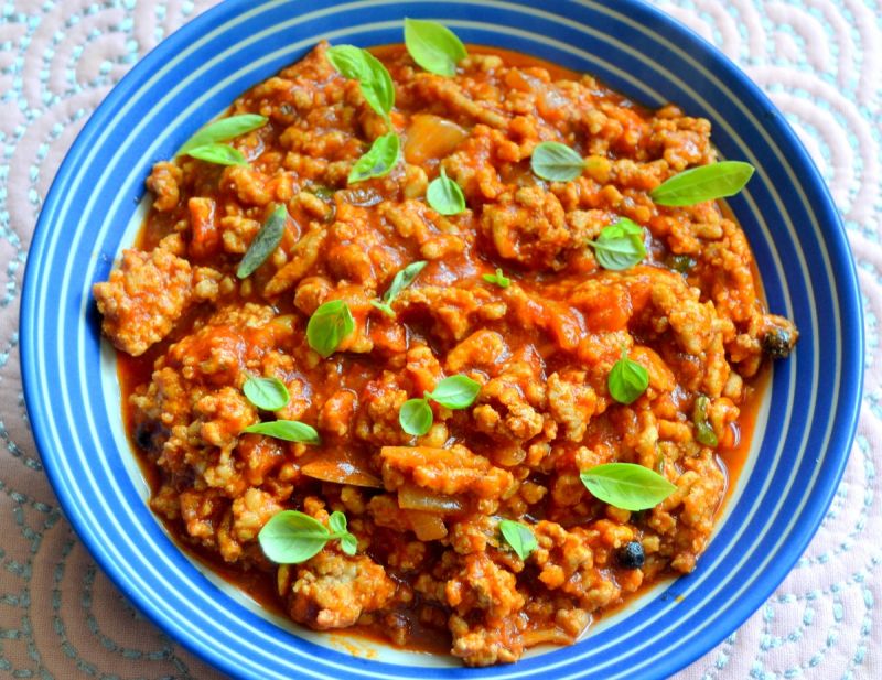 Mięso z sosem  pomidorowym Mięso z sosem  pomidorowym