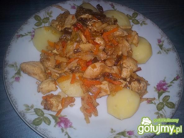 Mięso z warzywami na obiad Mięso z warzywami na obiad