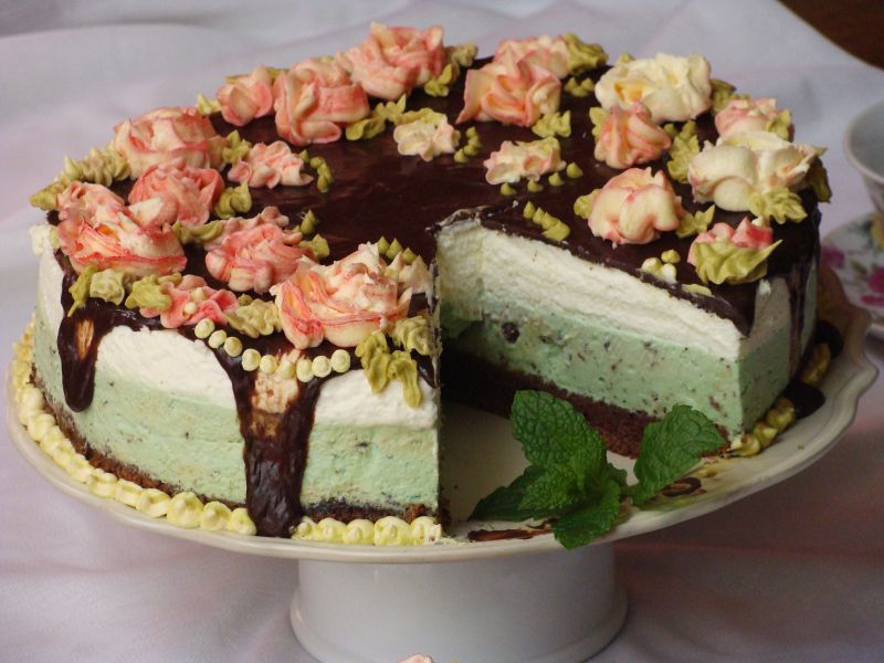 Miętowo-czekoladowy torcik