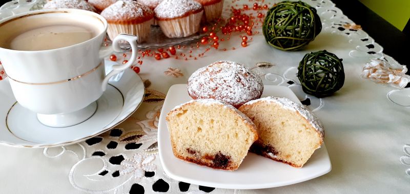 Migdałowe babeczki z drażami kakaowymi